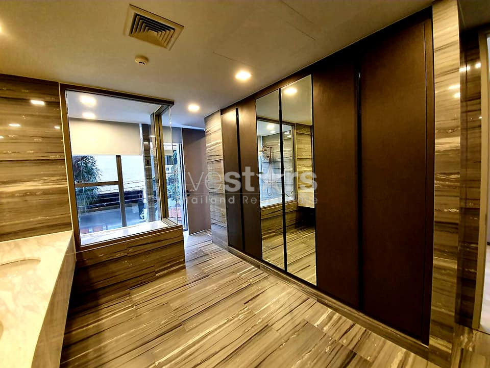 Brand new unit 3 bedrooms condo for sale near BTS Phromphong, photo 5