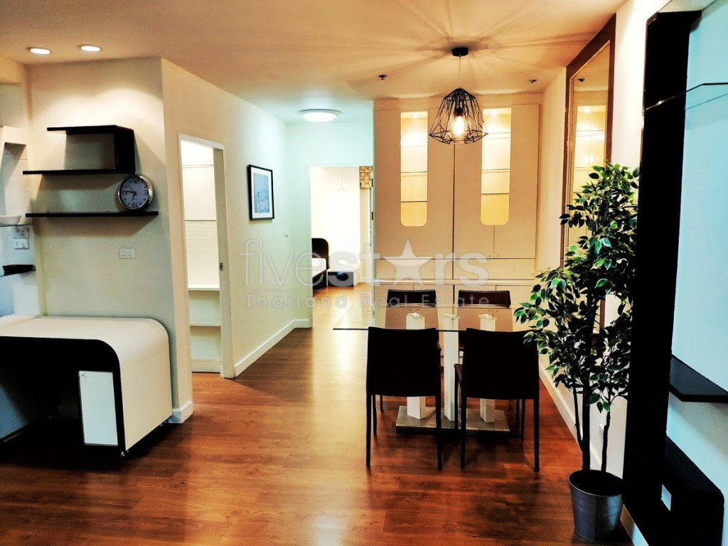 2 bedrooms condo for rent near BTS Phromphong, photo 2