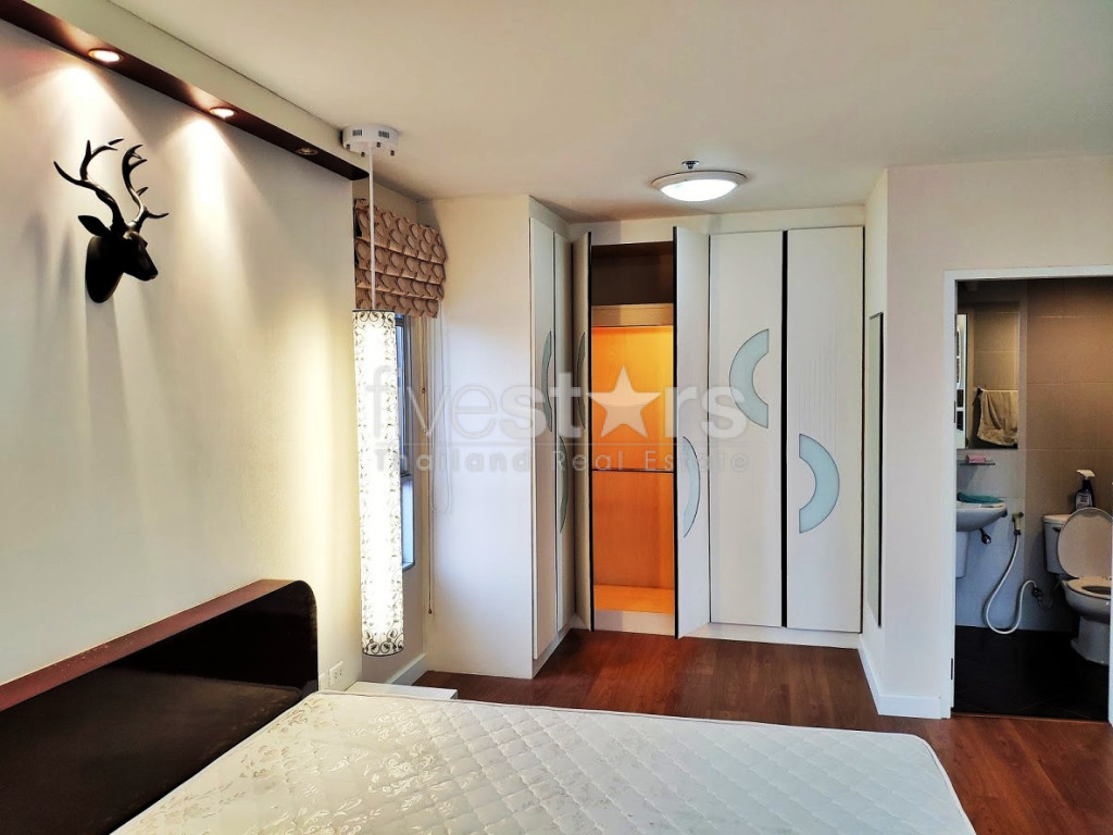 2 bedrooms condo for rent near BTS Phromphong, photo 9