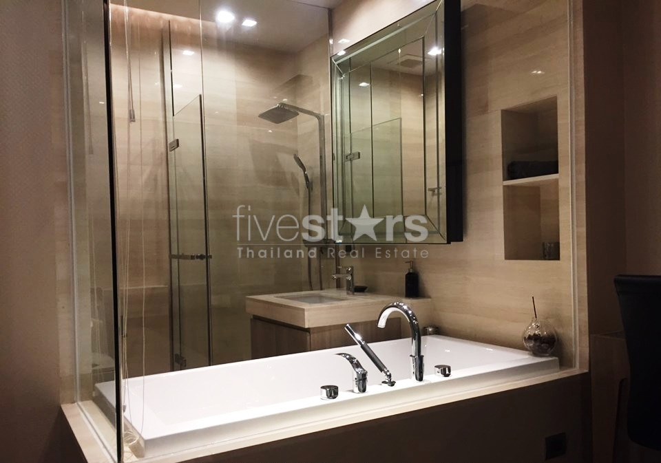 Luxury 1 bedroom condo for rent close to BTS Phrompong, photo 8