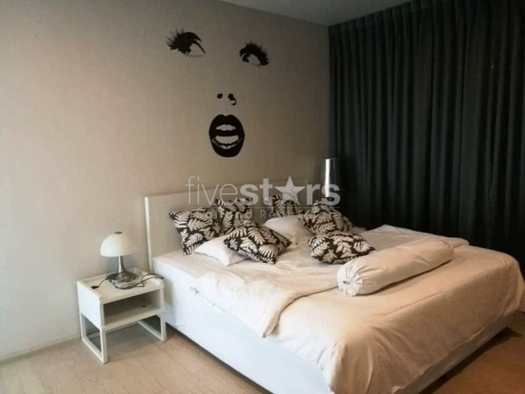 Large 1 bedroom condo for rent in Thonglor, photo 8