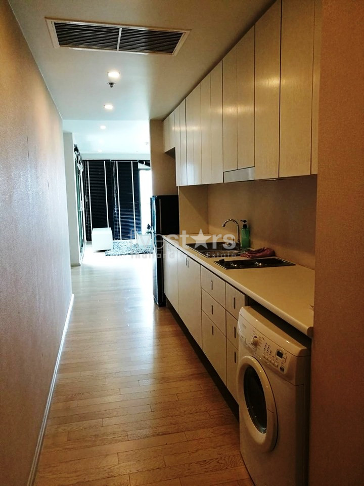 Large 1 bedroom condo for rent in Thonglor, photo 5