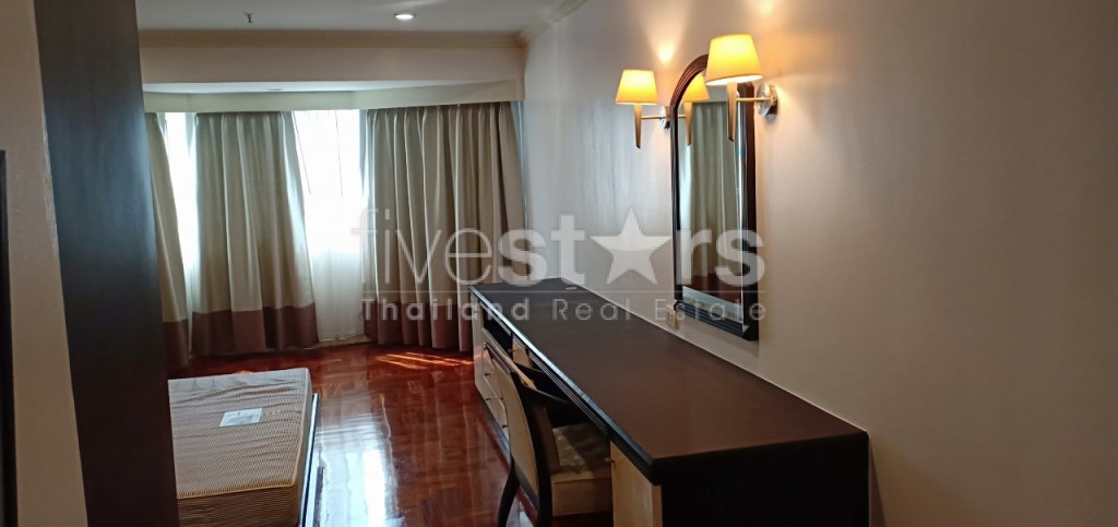 Appartement de 2 chambres à louer près du BTS Phrompong, photo 5