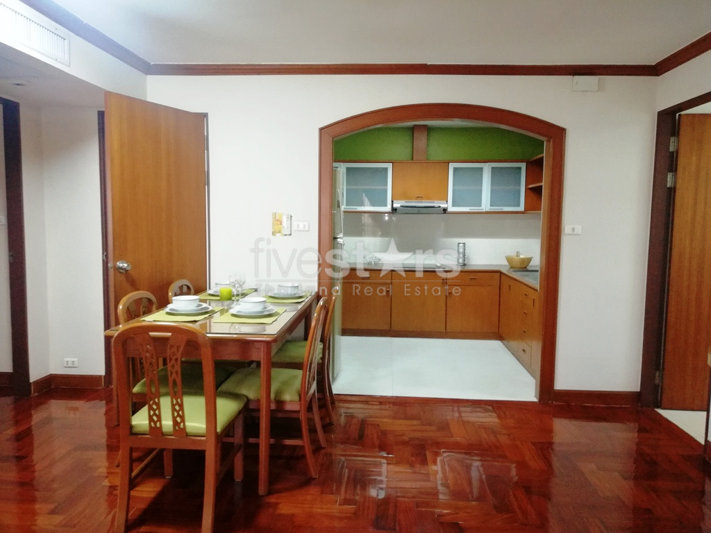Appartement de 2 chambres à louer proche du BTS Phromphong, photo 2