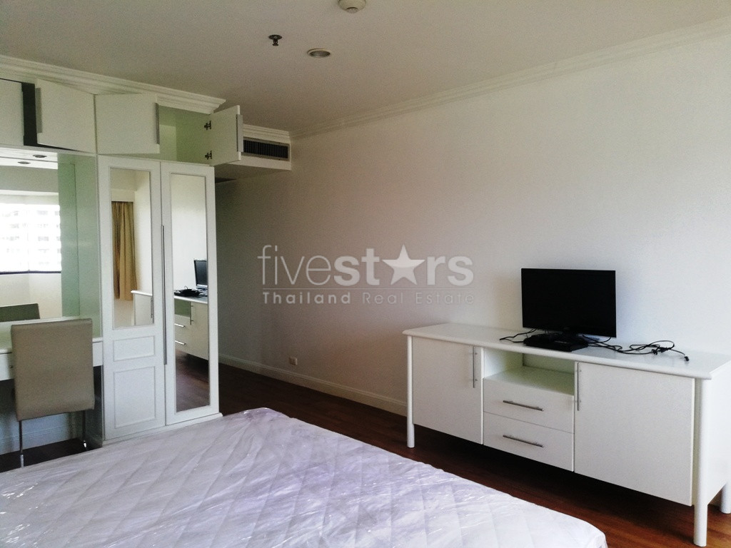 Appartement spacieux à louer près du BTS Phromphong, photo 7