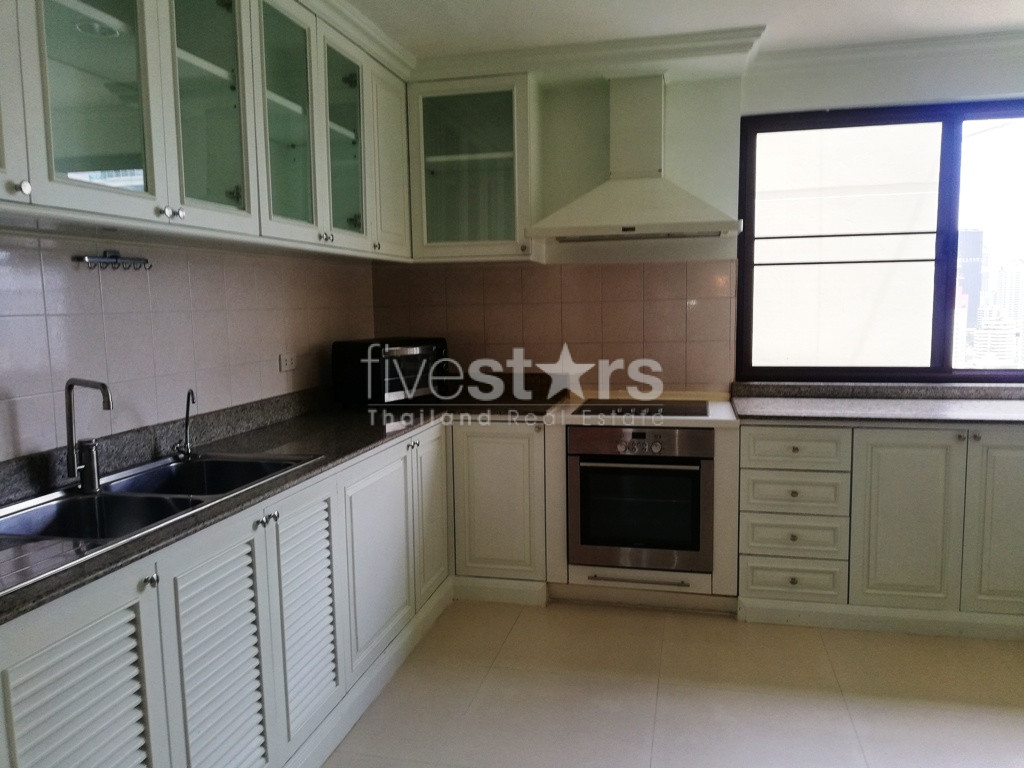 Appartement de 3 chambres à louer près du BTS Phromphong, photo 9