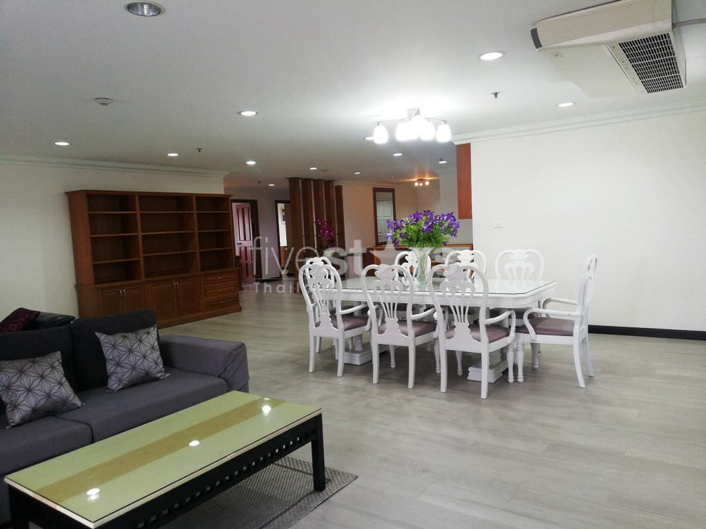 Appartement de 3 chambres à louer près du BTS Phromphong, photo 4