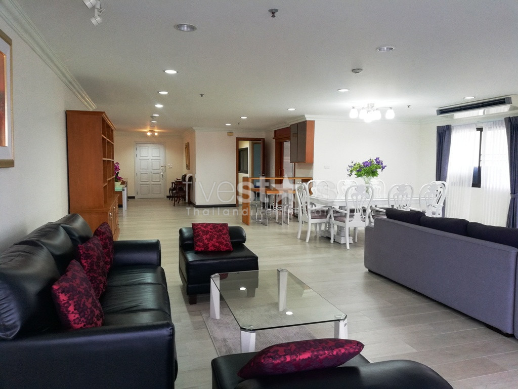 Appartement de 3 chambres à louer près du BTS Phromphong, photo 2