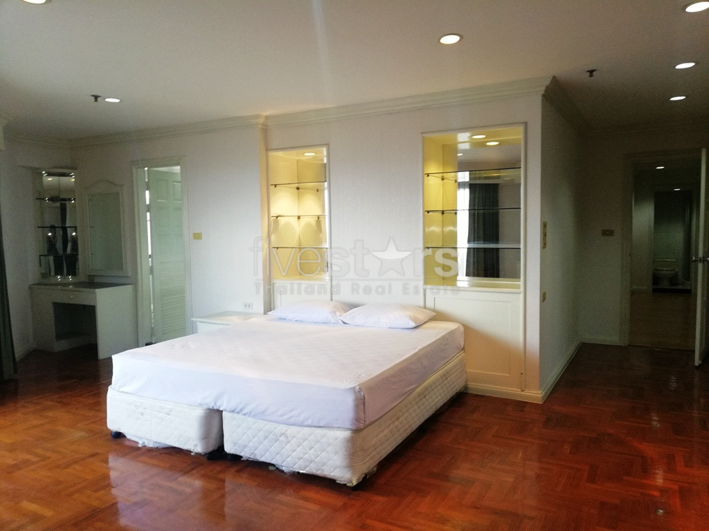 Appartement spacieux de 3 chambres à louer près du BTS Phromphong, photo 7