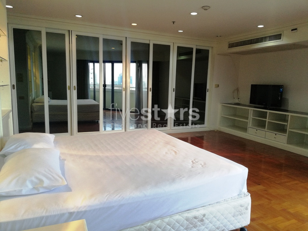 Appartement spacieux de 3 chambres à louer près du BTS Phromphong, photo 8