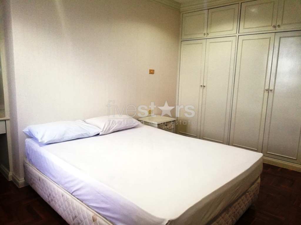 Appartement spacieux de 3 chambres à louer près du BTS Phromphong, photo 13