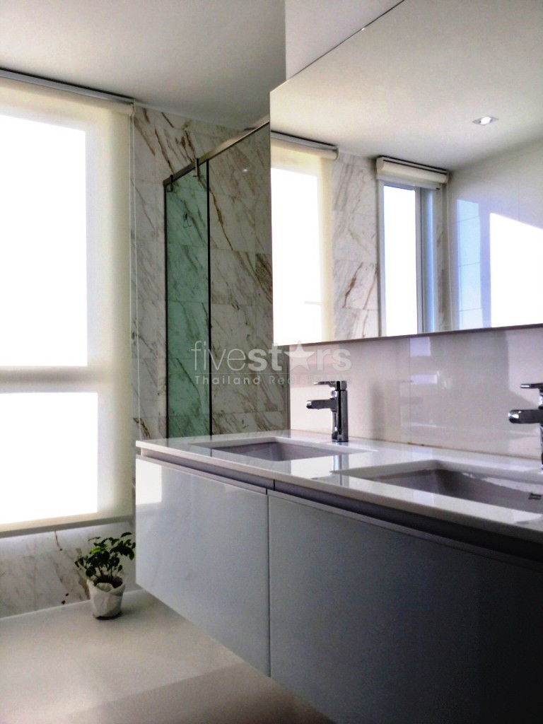 Modern 2 bedrooms condo for rent in Thonglor, photo 10