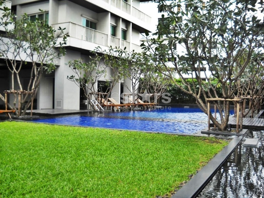 Grand condo 2 chambres à louer à Thonglor, photo 13