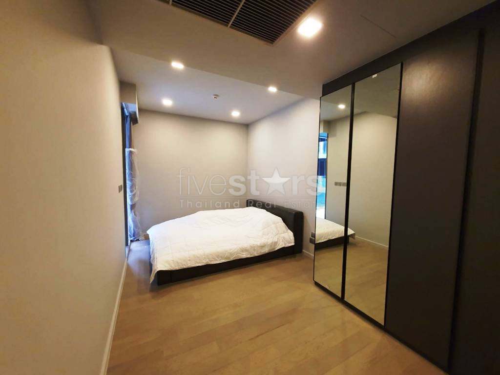 Condo neuf de 2 chambres à louer à Phromphong, photo 8