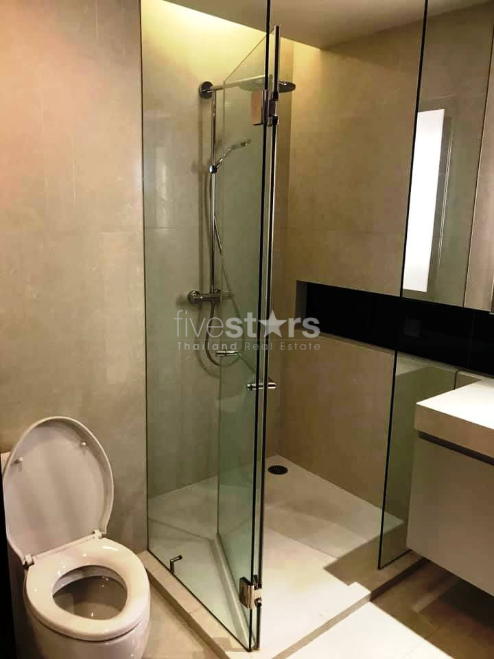 Corner unit 2 bedrooms condo for rent in Thonglor, photo 16