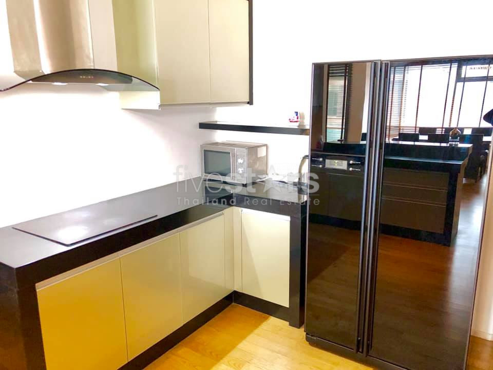 Grand appartement 2 chambres au niveau du BTS Phromphong, photo 13
