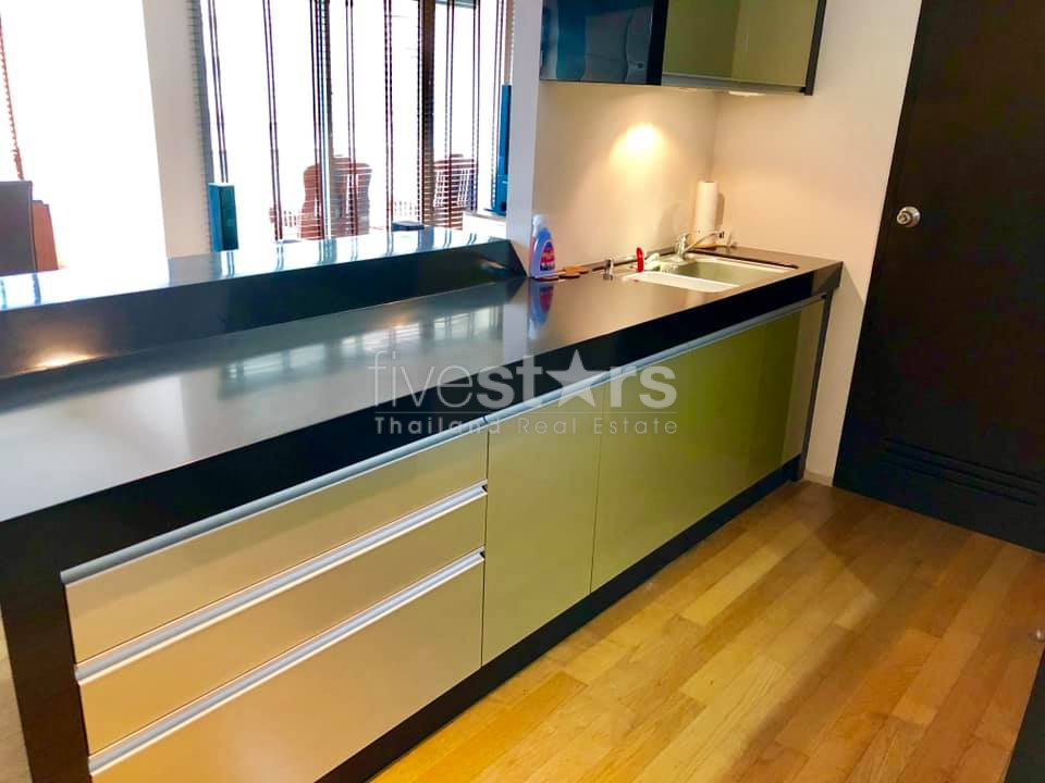 Grand appartement 2 chambres au niveau du BTS Phromphong, photo 14