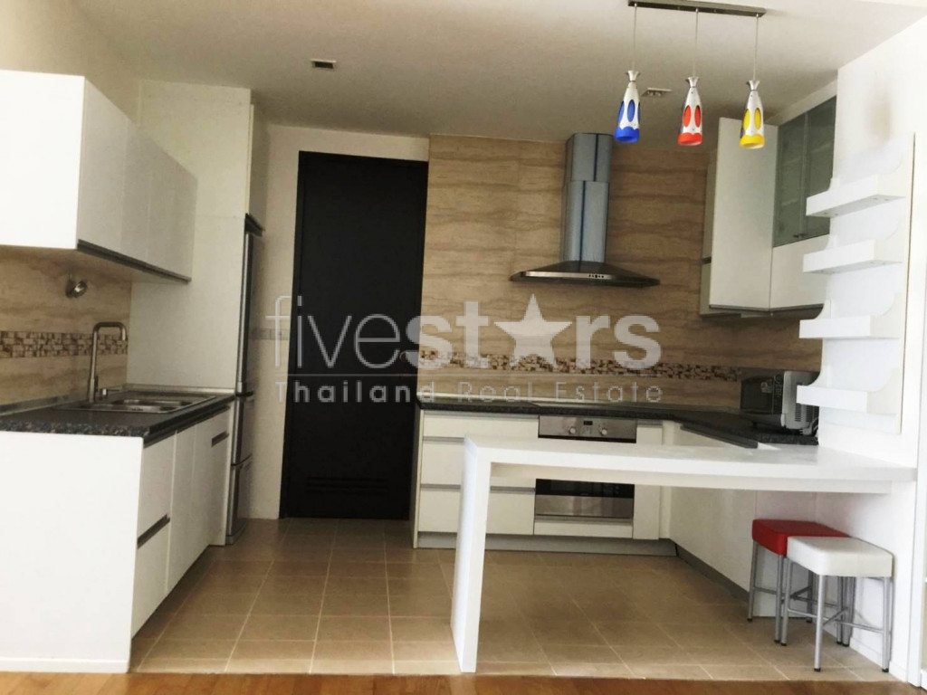 3 bedroom high floor condo for rent close to Phrom Phong BTS station, photo 11
