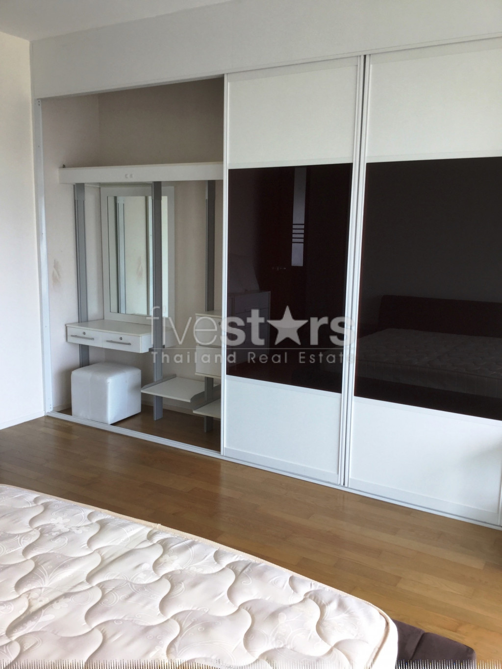 3 bedroom high floor condo for rent close to Phrom Phong BTS station, photo 10