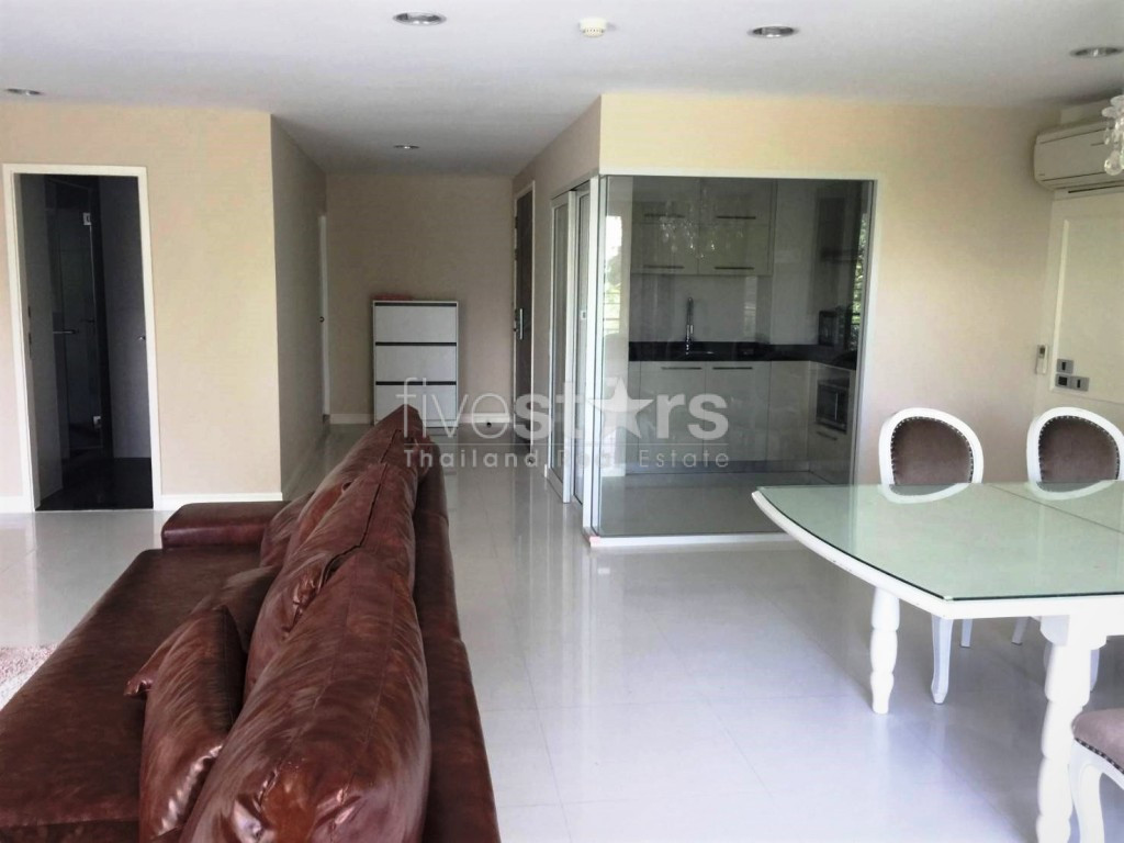 3 bedrooms condo for rent close to BTS Phromphong, photo 2