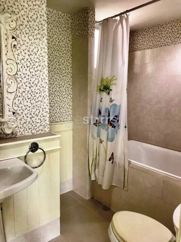 2 bedrooms condo for rent close to BTS Phrompong, photo 5