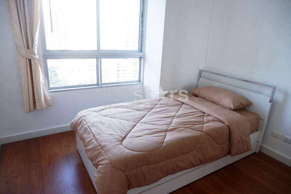 Appartement de 2 chambres à louer près du BTS Phromphong, photo 7