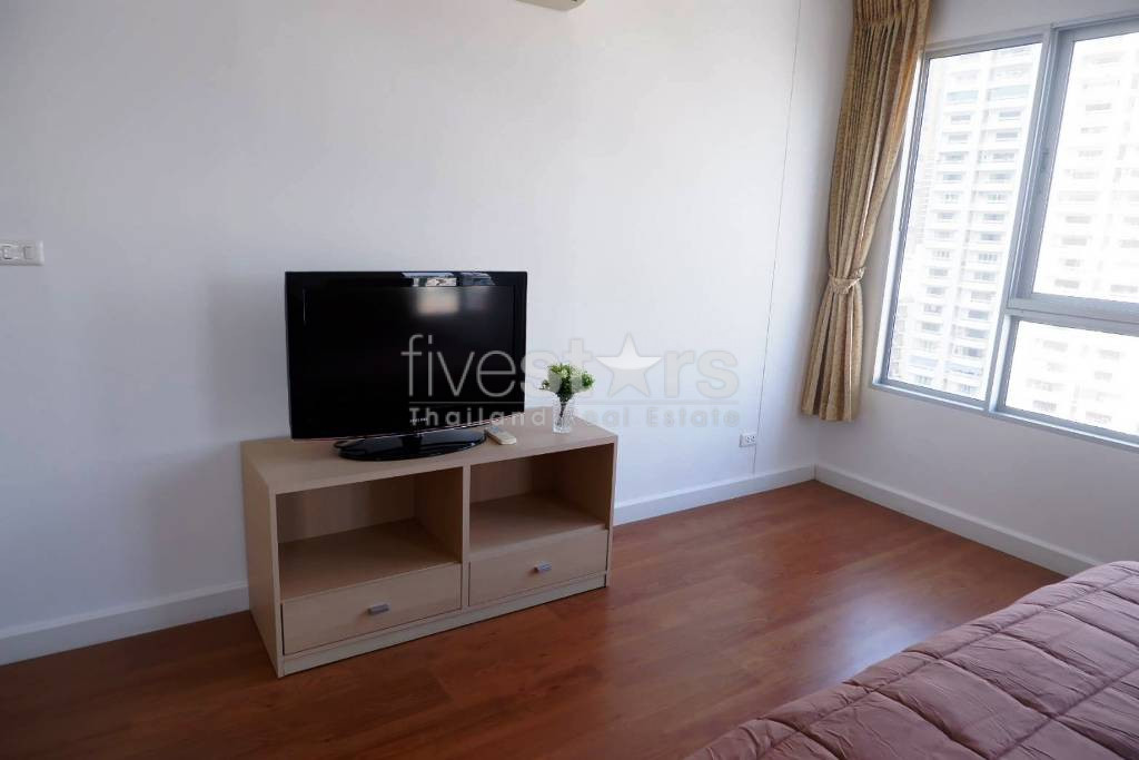 Appartement de 2 chambres à louer près du BTS Phromphong, photo 6