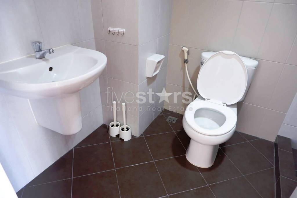 Appartement de 2 chambres à louer près du BTS Phromphong, photo 9
