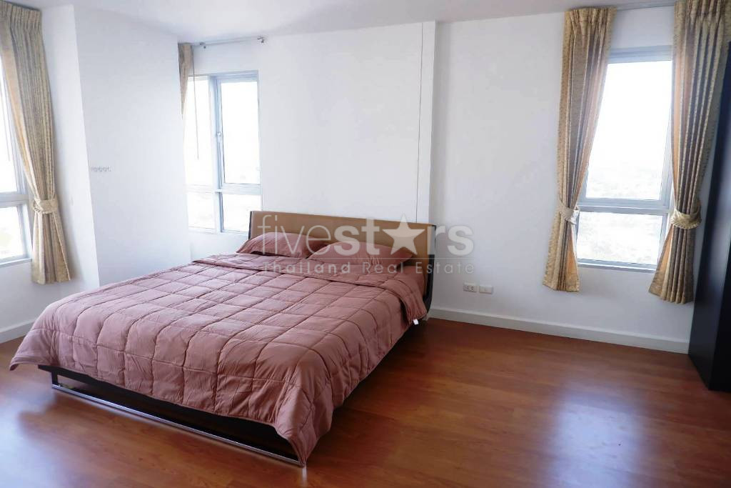 Appartement de 2 chambres à louer près du BTS Phromphong, photo 4