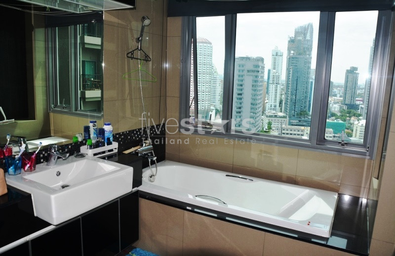 Appartement de type duplex avec 2 chambres à 200m du BTS Thonglor, photo 8