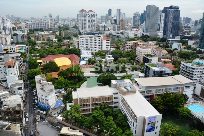Appartement de type duplex avec 2 chambres à 200m du BTS Thonglor, photo 4
