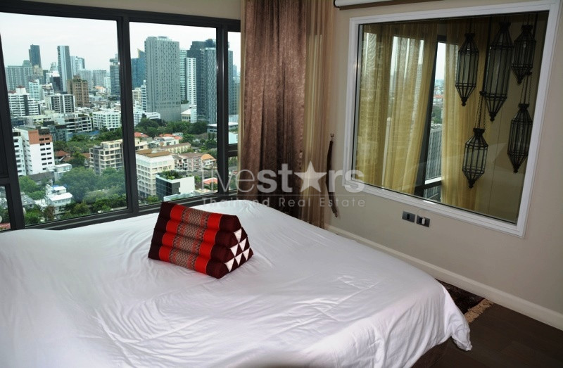 Appartement de type duplex avec 2 chambres à 200m du BTS Thonglor, photo 6