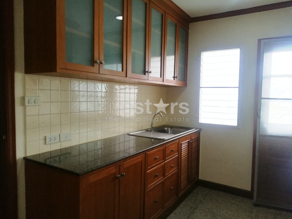 Appartement spacieux de 2 chambres à louer dans le quartier de Sukhumvit, photo 4