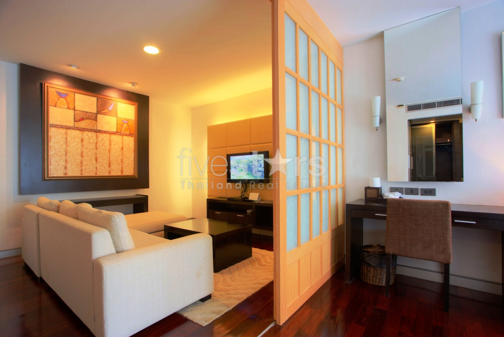 Appartement luxueux d'une chambre à louer près du BTS Phromphong, photo 2