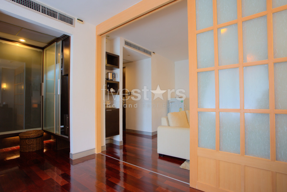 Appartement luxueux d'une chambre à louer près du BTS Phromphong, photo 9