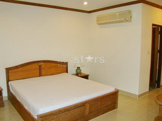 Appartement en duplex de 2 chambres non loin du BTS Promphong, photo 4