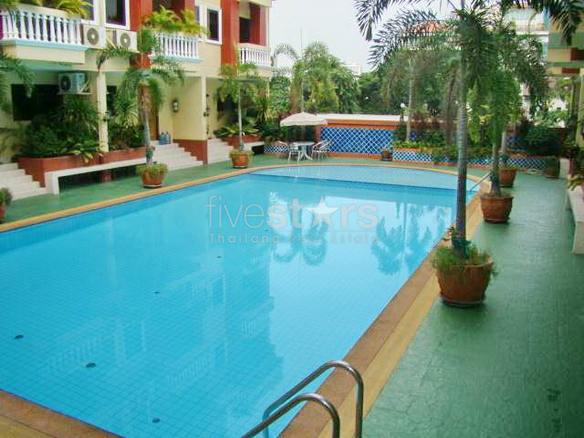 Appartement en duplex de 2 chambres non loin du BTS Promphong, photo 6