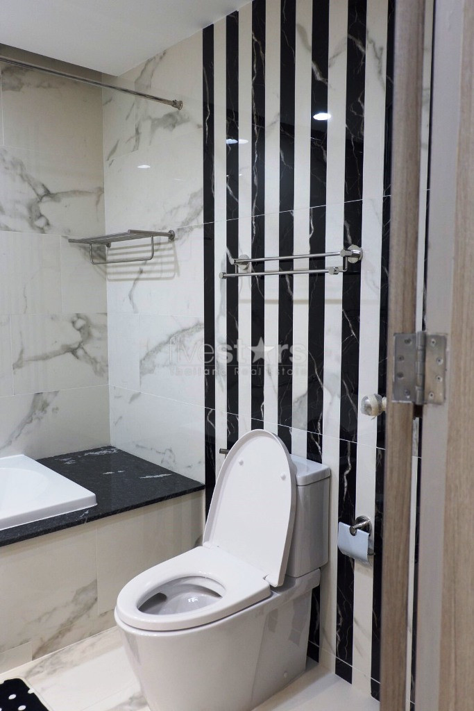 Appartement de 3 chambres à louer proche du BTS Phromphong, photo 12