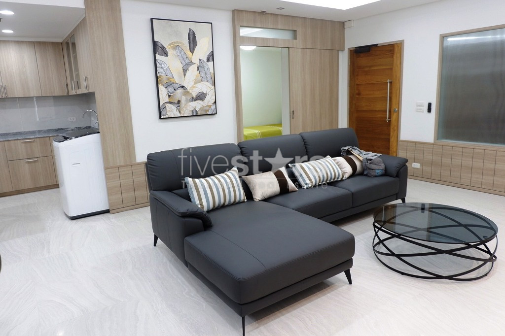 Appartement de 3 chambres à louer proche du BTS Phromphong, photo 2