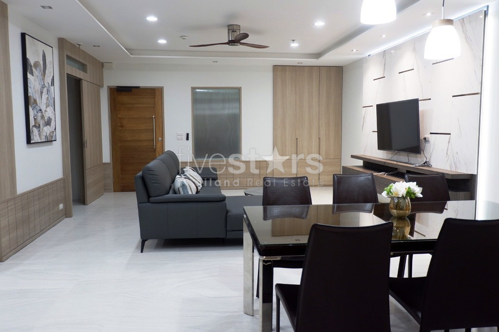 Appartement de 3 chambres à louer proche du BTS Phromphong, photo 3