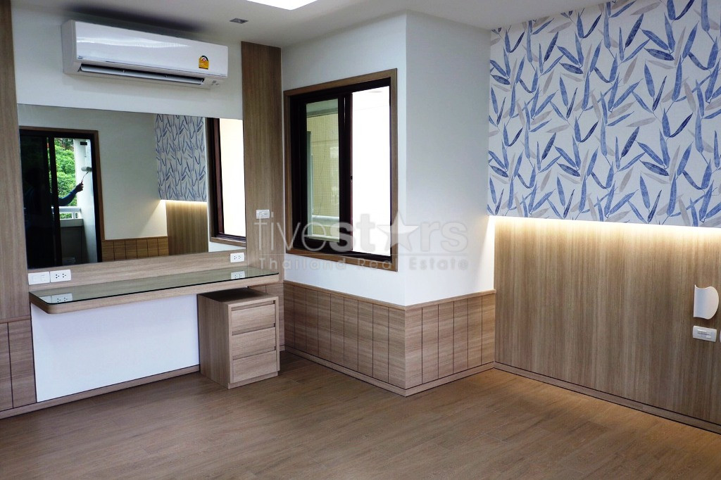Appartement de 3 chambres à louer proche du BTS Phromphong, photo 8