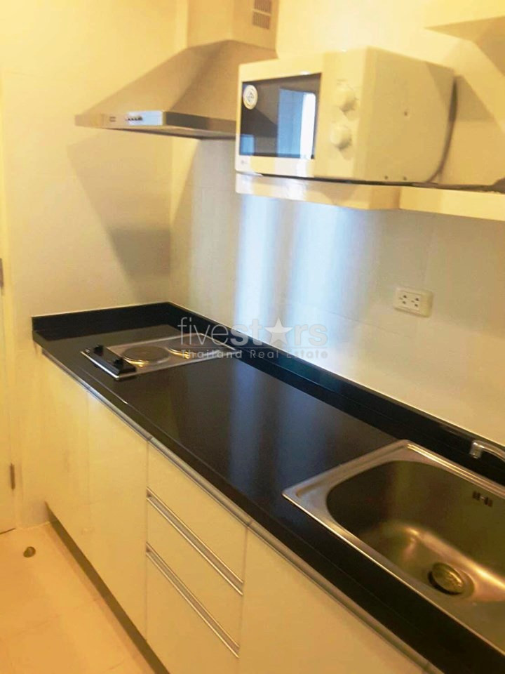 Appartement d'une chambre à louer près de la station de BTS Phromphong, photo 6