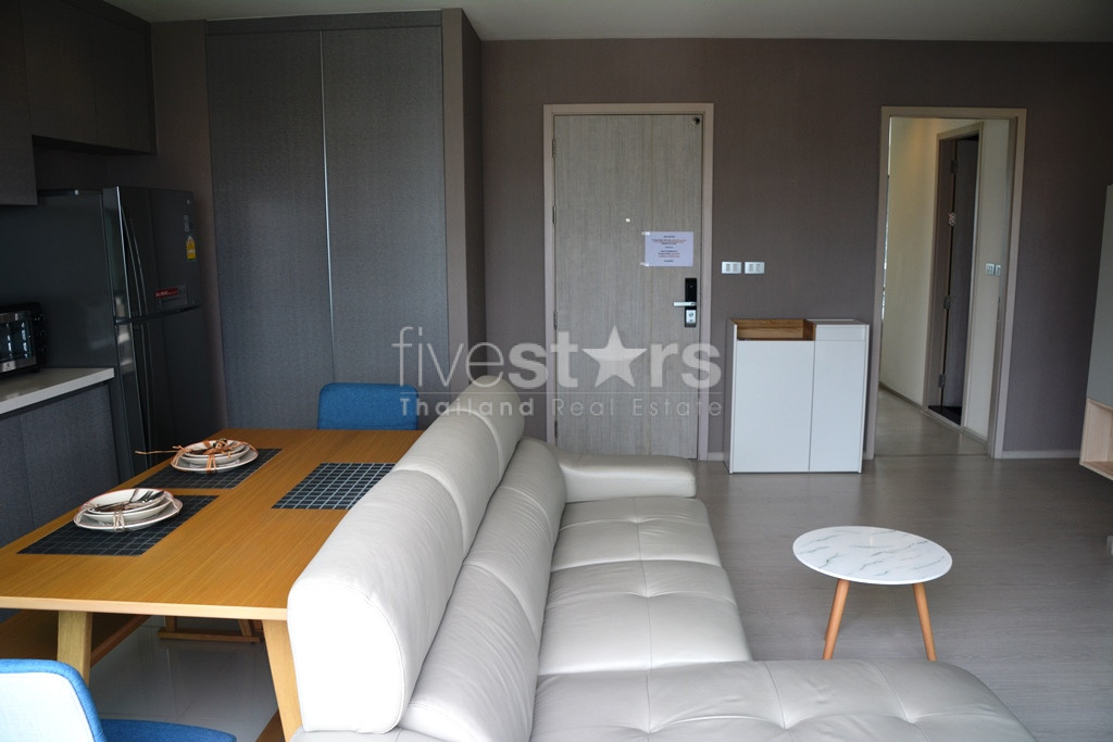 Appartement 2 chambres haut en étage à 500m du BTS Thonglor, photo 7