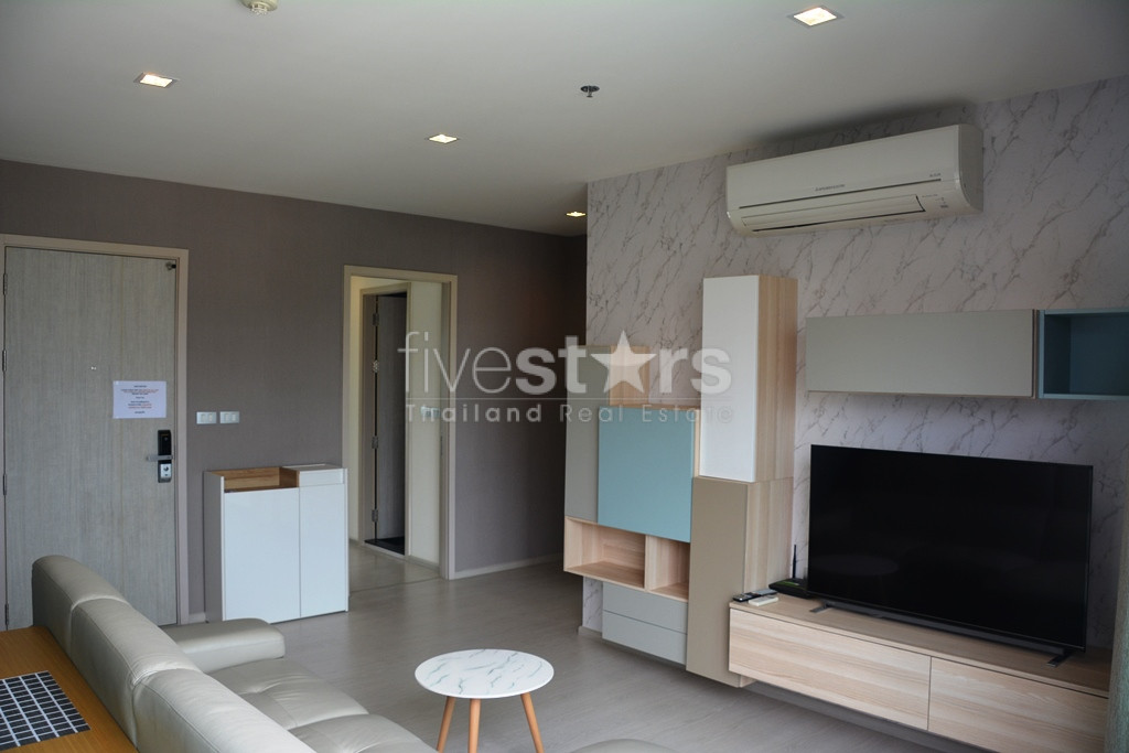 Appartement 2 chambres haut en étage à 500m du BTS Thonglor, photo 9