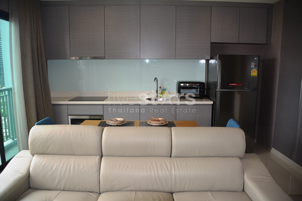 Appartement 2 chambres haut en étage à 500m du BTS Thonglor, photo 11