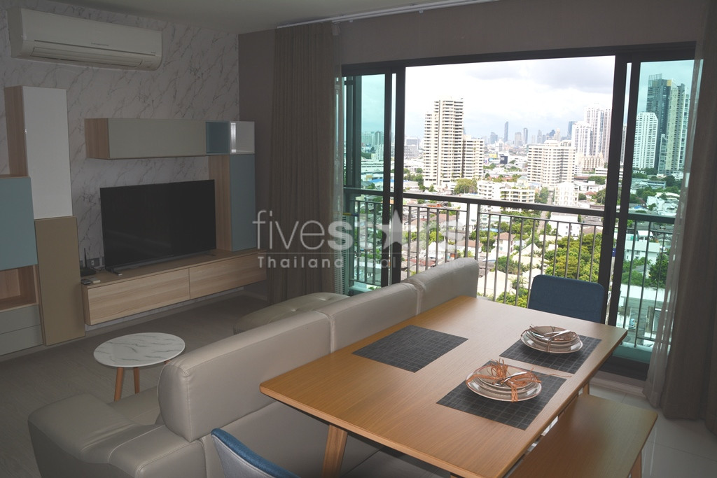 Appartement 2 chambres haut en étage à 500m du BTS Thonglor, photo 6