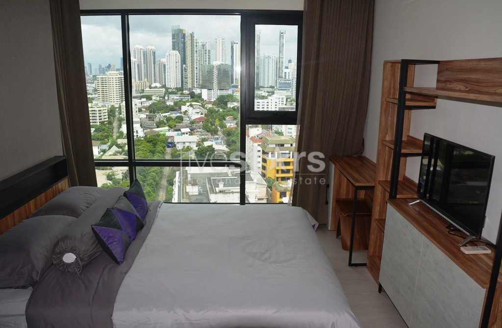 Appartement 2 chambres haut en étage à 500m du BTS Thonglor, photo 12