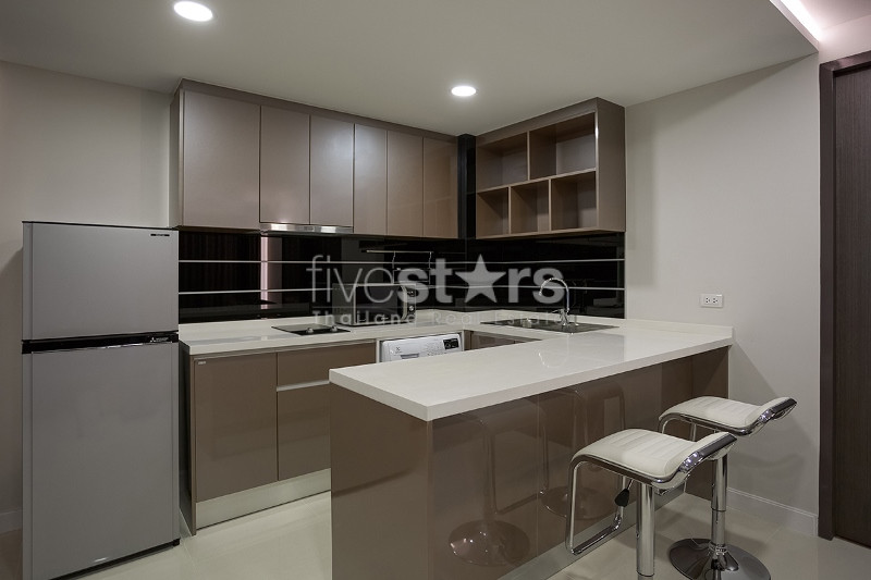 Appartement d'une chambre à louer tout près de la station de BTS Phrompong, photo 3