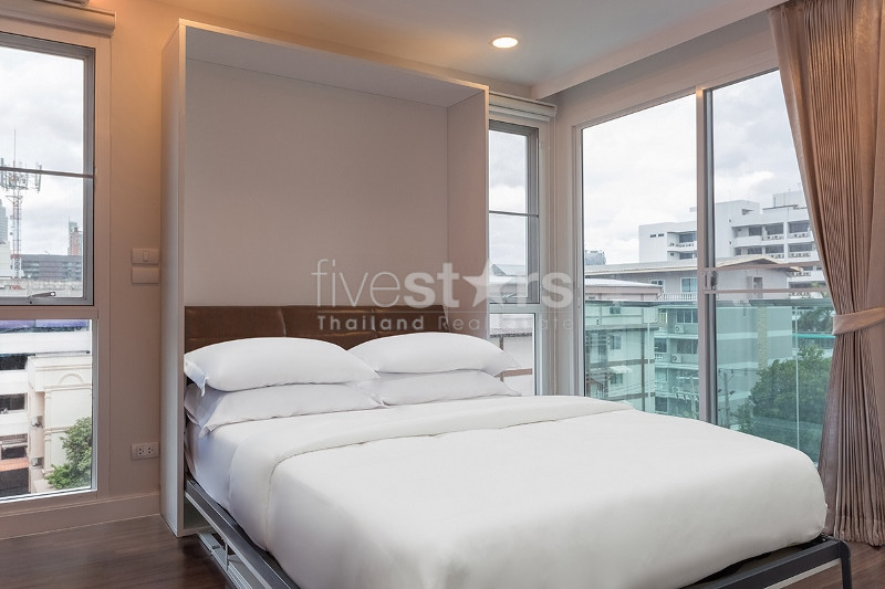 Appartement de 3 chambres à louer près de la station de BTS Phrompong, photo 7
