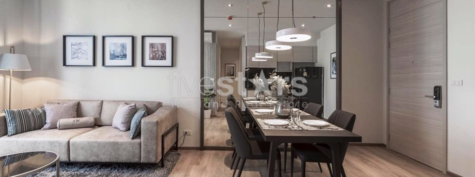 Appartement spacieux de 2 chambres à louer près du BTS  Phromphong, photo 2